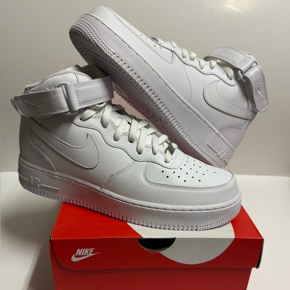 Nike Air Force 1 All White Sneakers Mid Top Box Women’s size 11.5/ Mens size 10